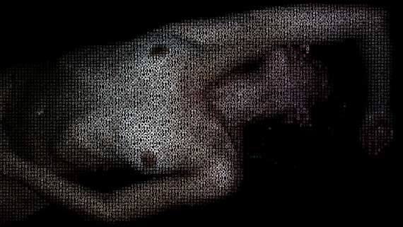 En el clímax se arquea, se sonroja, y musita una grosería. Digital Dilettante, Artist Gallery, ASCII art, Digital art, NFT, Opensea, Foundation, Boudoir photo, Erotic art, Photography